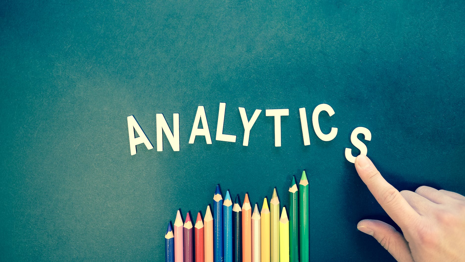 The Role of Analytics in Driving Your Online Business Forward